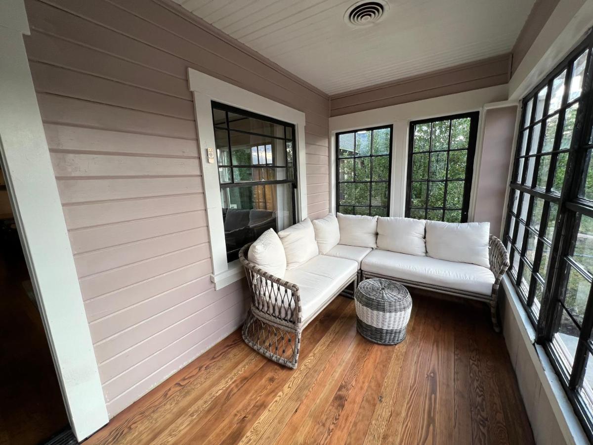 Downtown Williams, Walk Everywhere, Remodeled Exterior photo